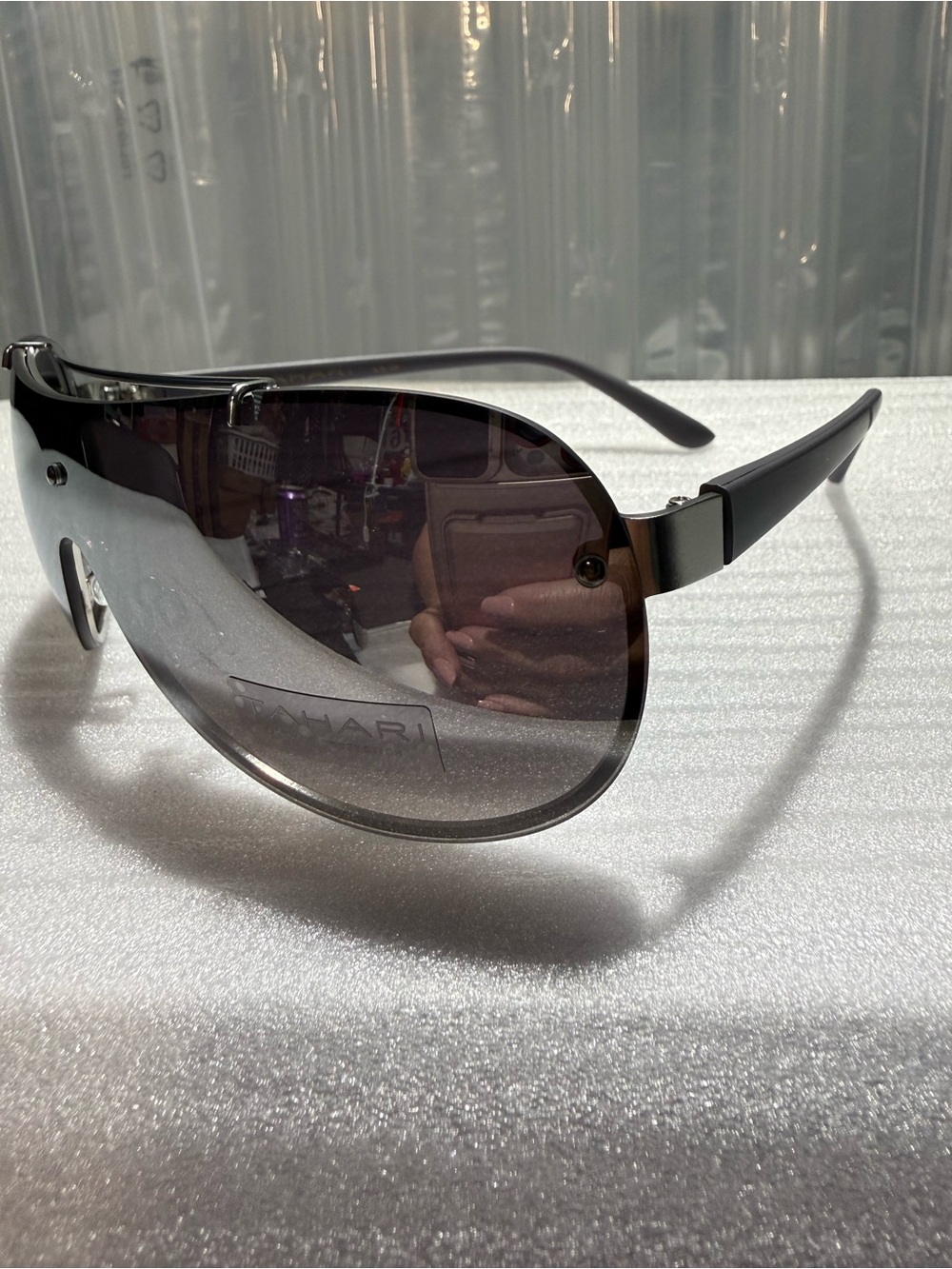 Tahari TM136 MSLV Rimless Shield Sunglasses Y2K Black Wrap Around-New-Unisex